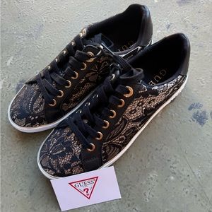 New with Box GUESS Men Women Shoes Lace Streetwear Style